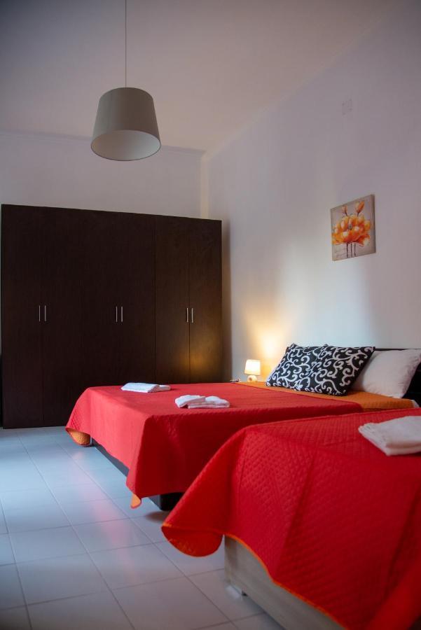Domus Anticaglia By Domusextra Apartment Napoli Bagian luar foto